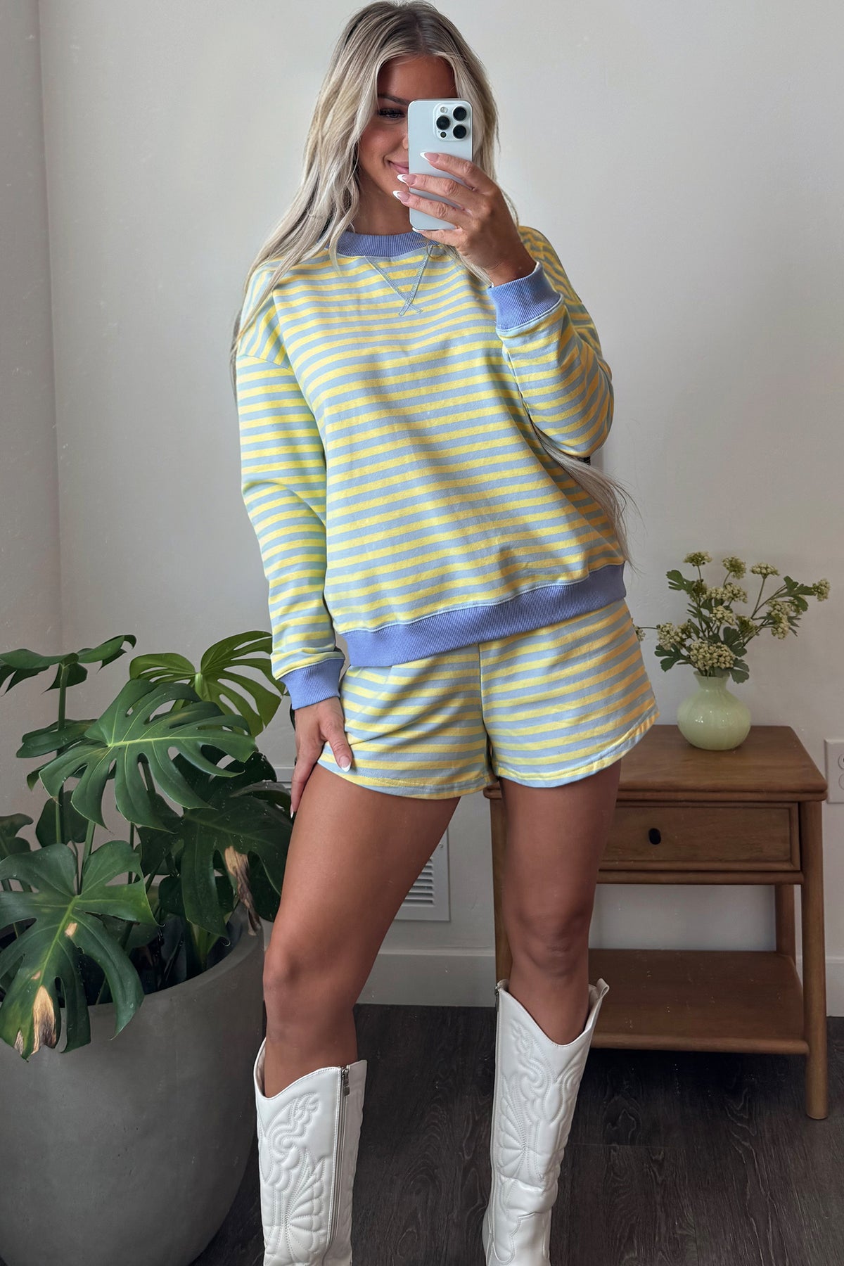 Yellow Stripe Color Block Detail Long Sleeve Pullover Elastic Waist Pull On Shorts 2pcs Set